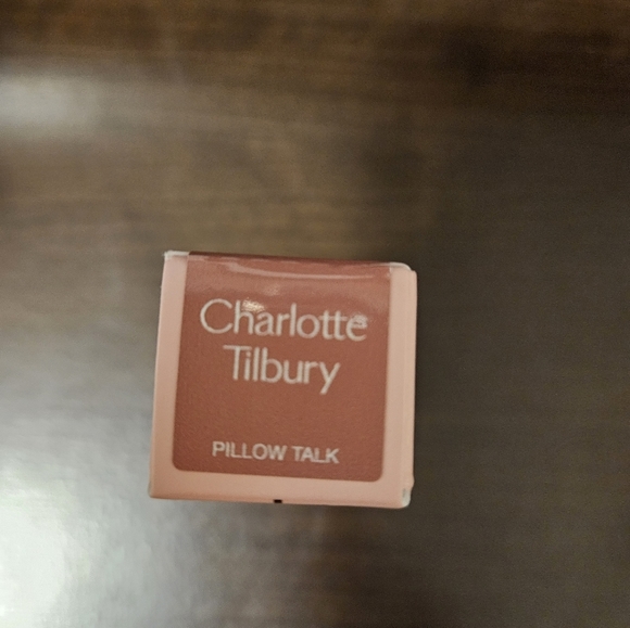 Charlotte Tilbury Lipstick in Pillow Talk - NIB - Picture 2 of 6